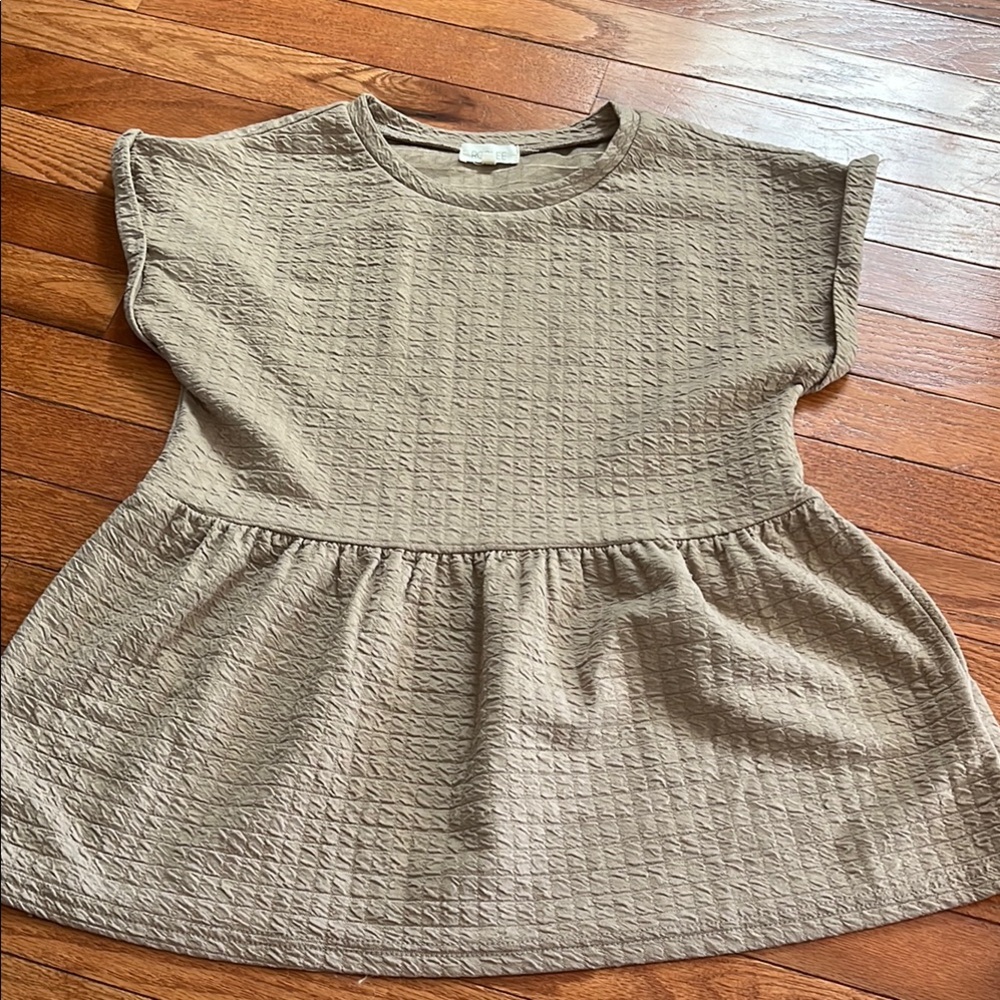 EUC Women’s Roolee Brown Blouse
